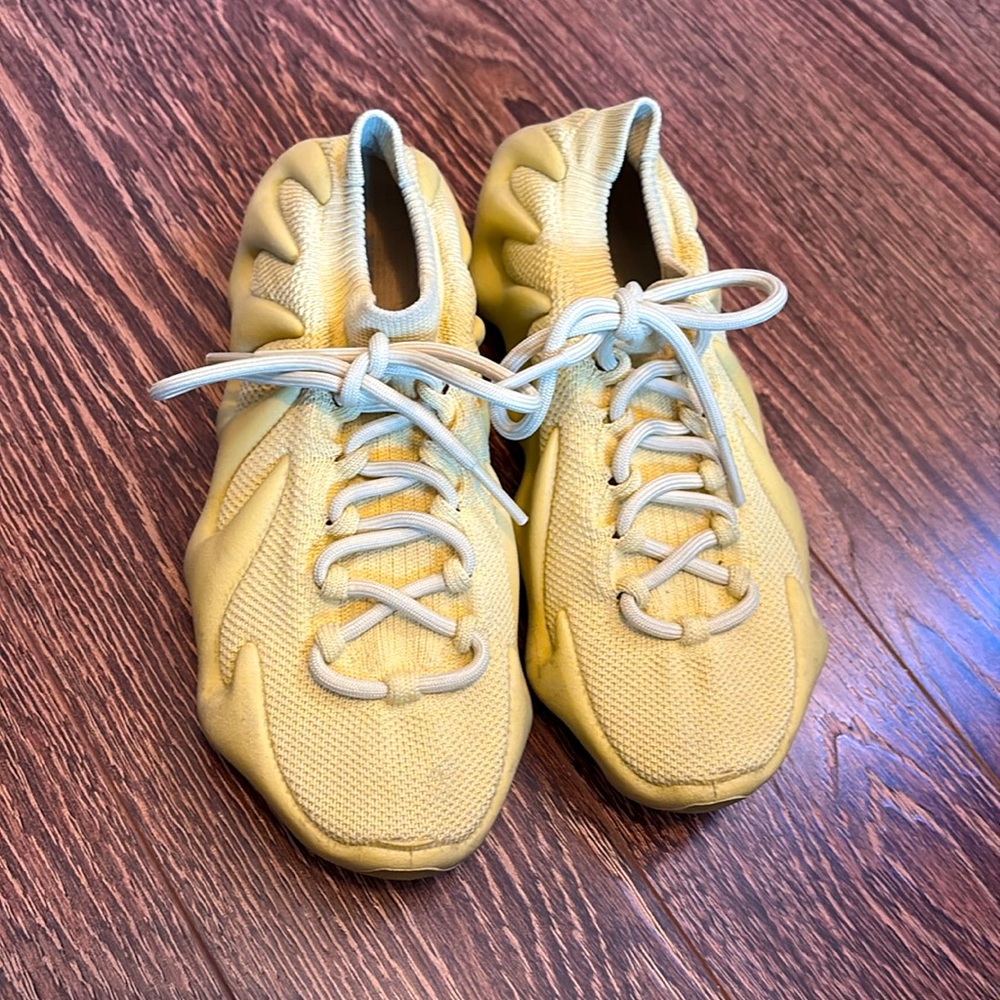 Yeezy slip on  sneakers with laces